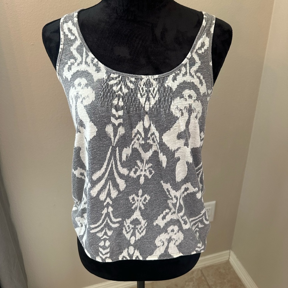 American Eagle Outfitters Scoop Neck Tank Top